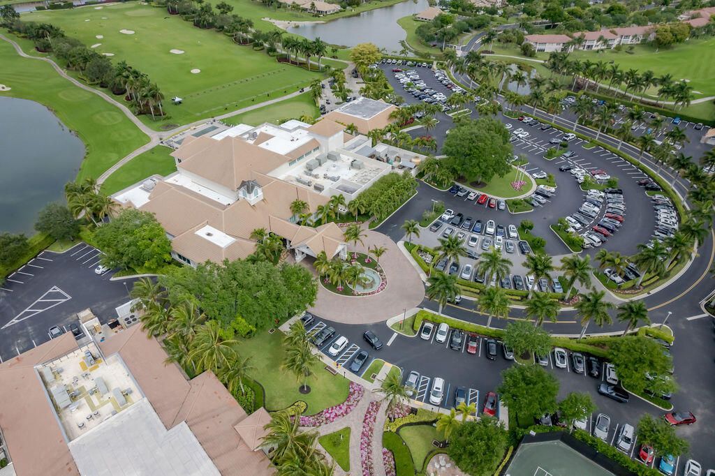 8050 Aberdeen Drive, Unit 202, Boynton Beach, FL 33472 Photo