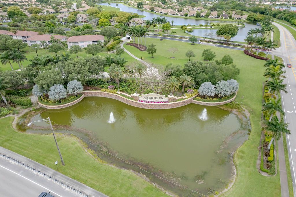 8050 Aberdeen Drive, Unit 202, Boynton Beach, FL 33472 Photo