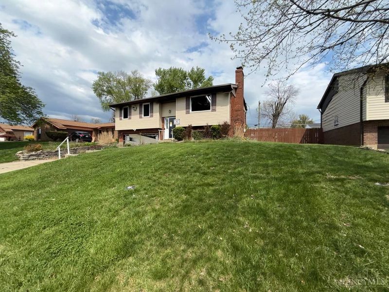 2978 Regal Lane, Colerain Township, OH 45251 Photo 2