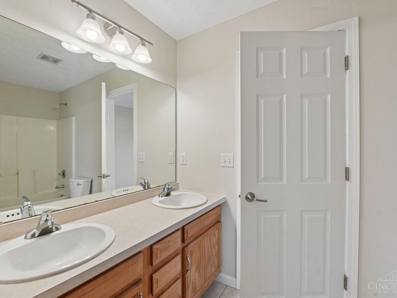 874 Ginger Ridge Drive, Trenton, OH 45067 Photo 19