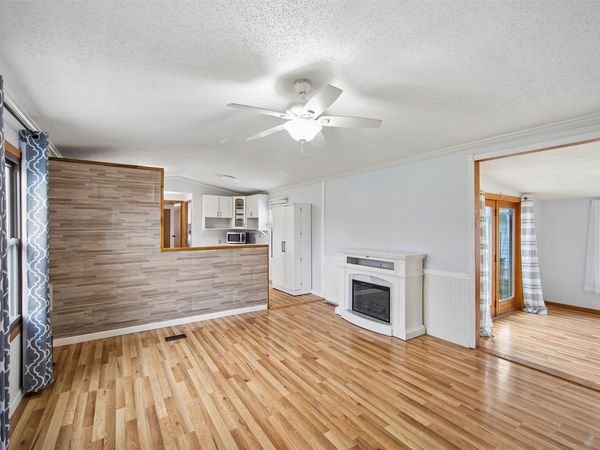 1801 S E Drive, Indianola, IA 50125