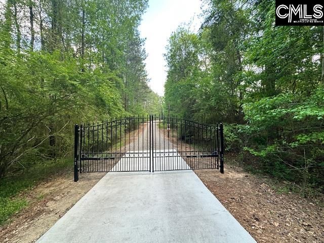 1426 W. Creek Road Photo 4