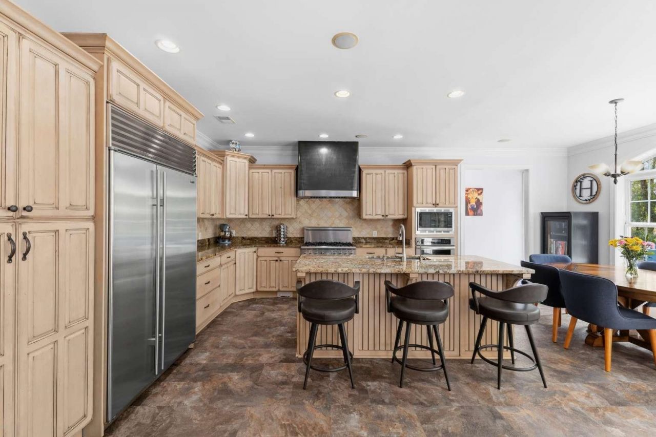 33 Deer Moss Ct. Photo 10