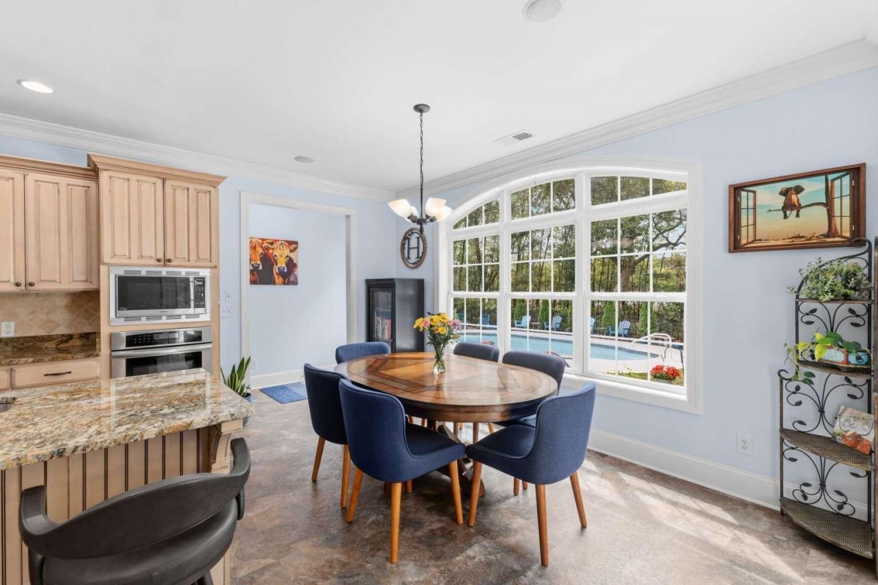 33 Deer Moss Ct. Photo 13