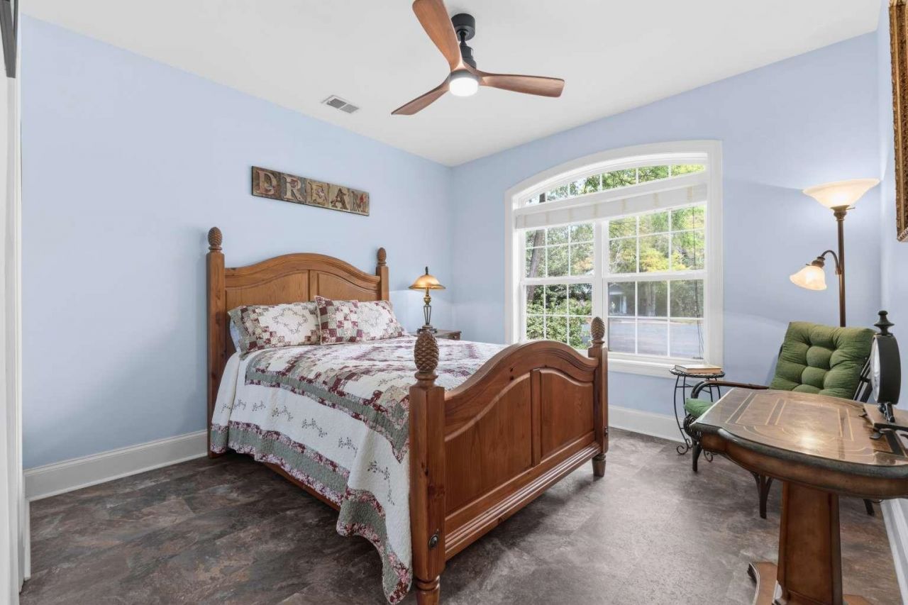 33 Deer Moss Ct. Photo 15