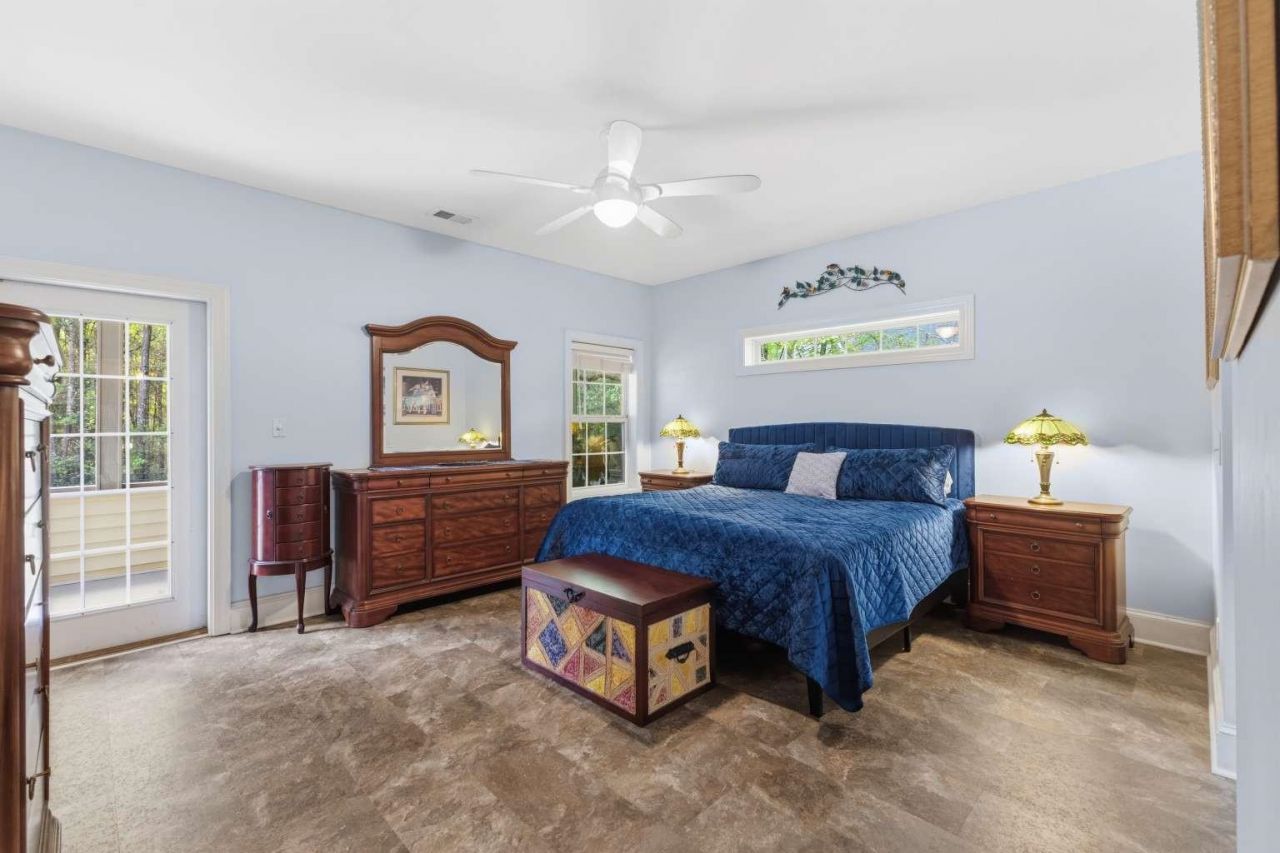 33 Deer Moss Ct. Photo 18