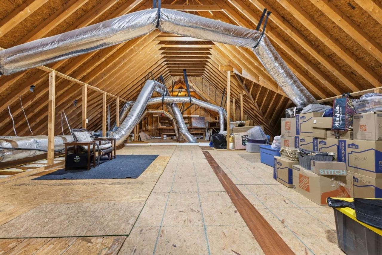 33 Deer Moss Ct. Photo 31