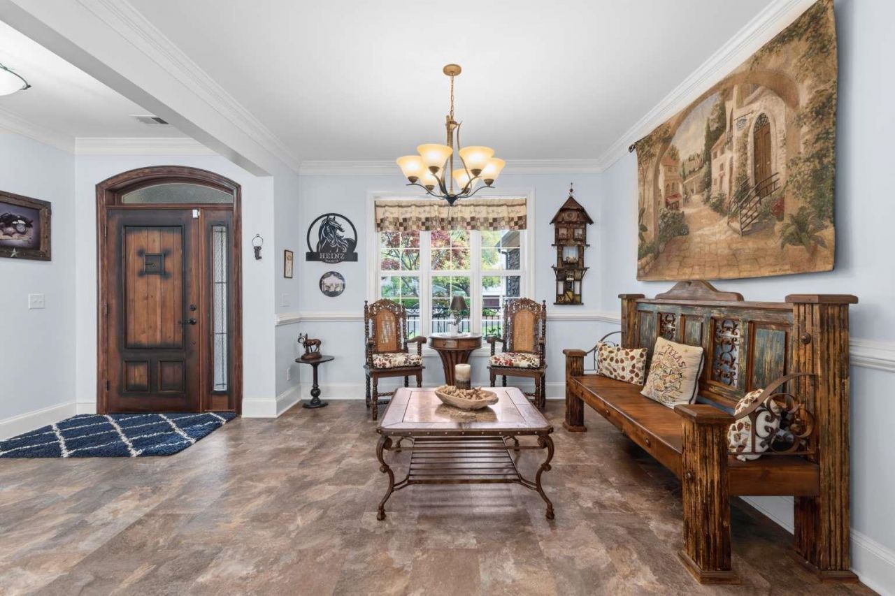 33 Deer Moss Ct. Photo 6