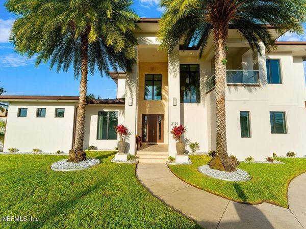 2355 N RIVERSIDE Drive, Melbourne, FL 32903