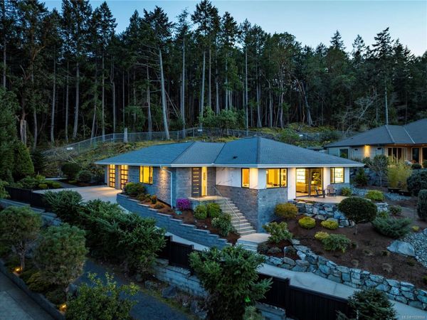 2441 Ainsley Pl, Nanoose Bay, BC V9P 9G9