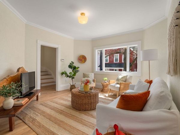 8 Belmont Pl, Somerville, MA 02143