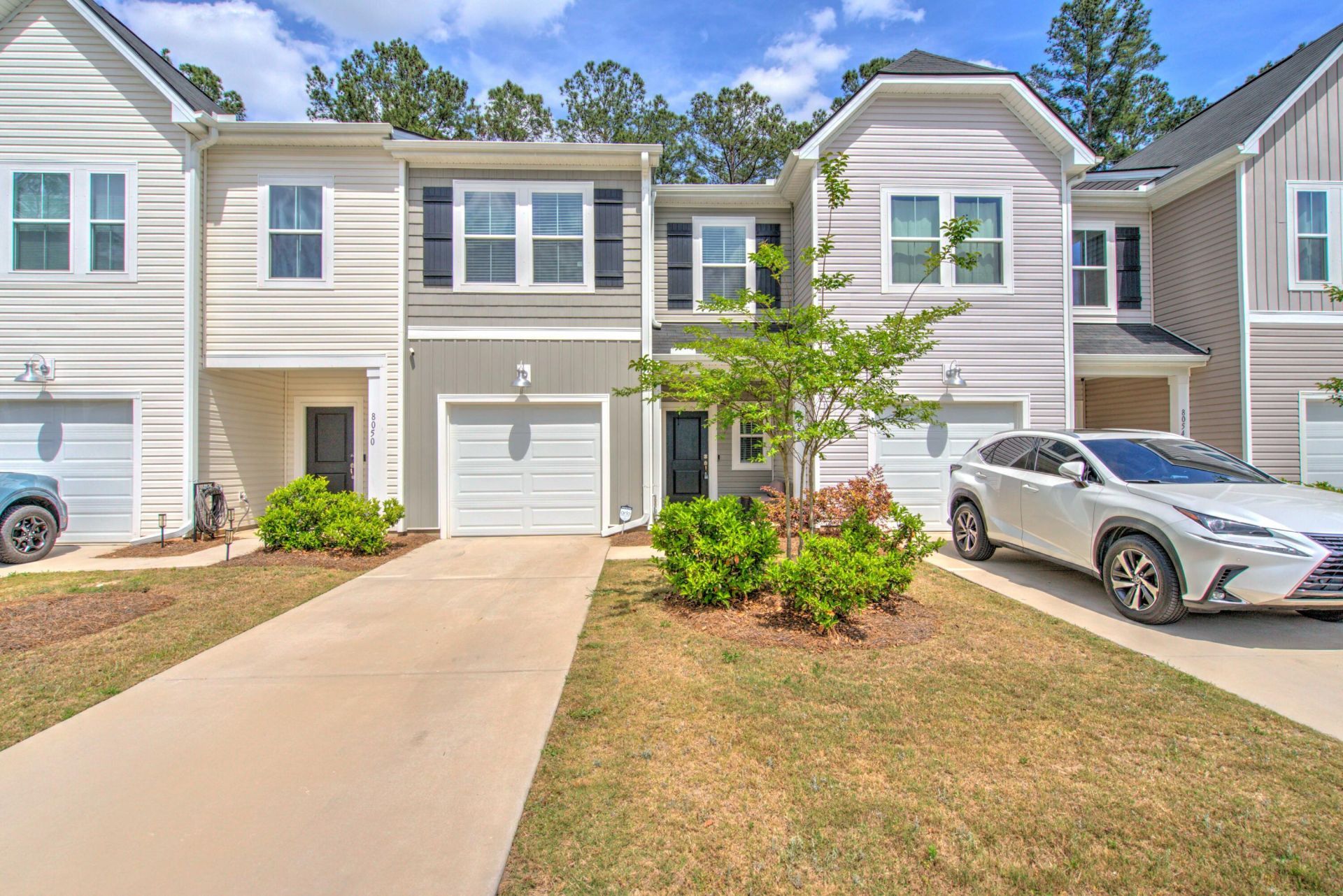 8052 Reagan Way Photo 12