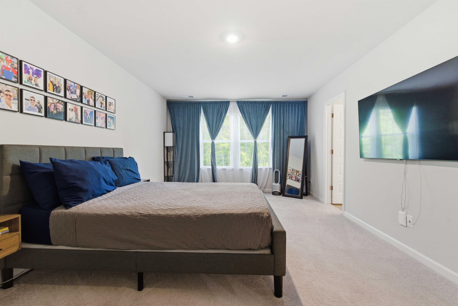 8052 Reagan Way Photo 27