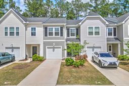 8052 Reagan Way photo 4