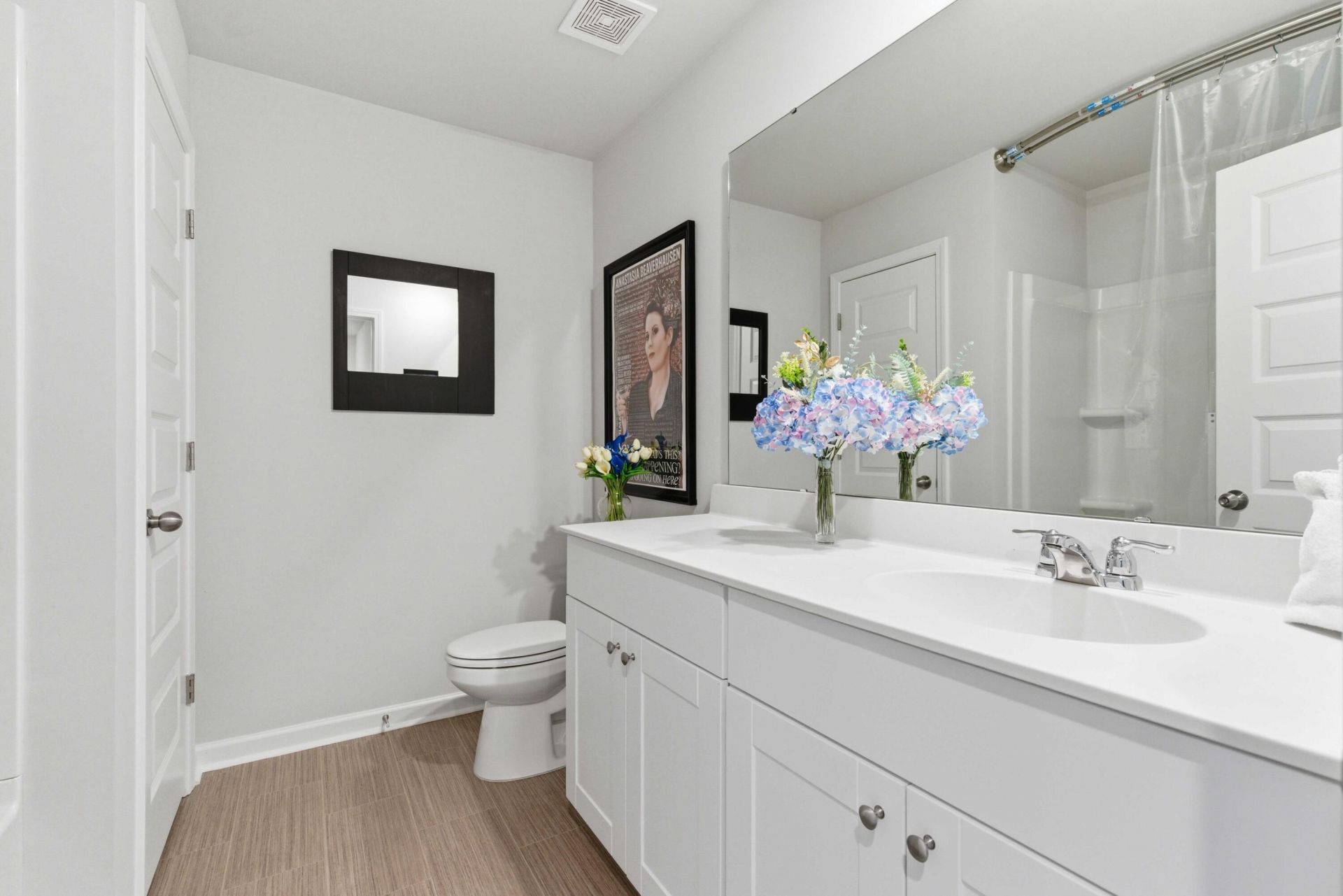 8052 Reagan Way Photo 34