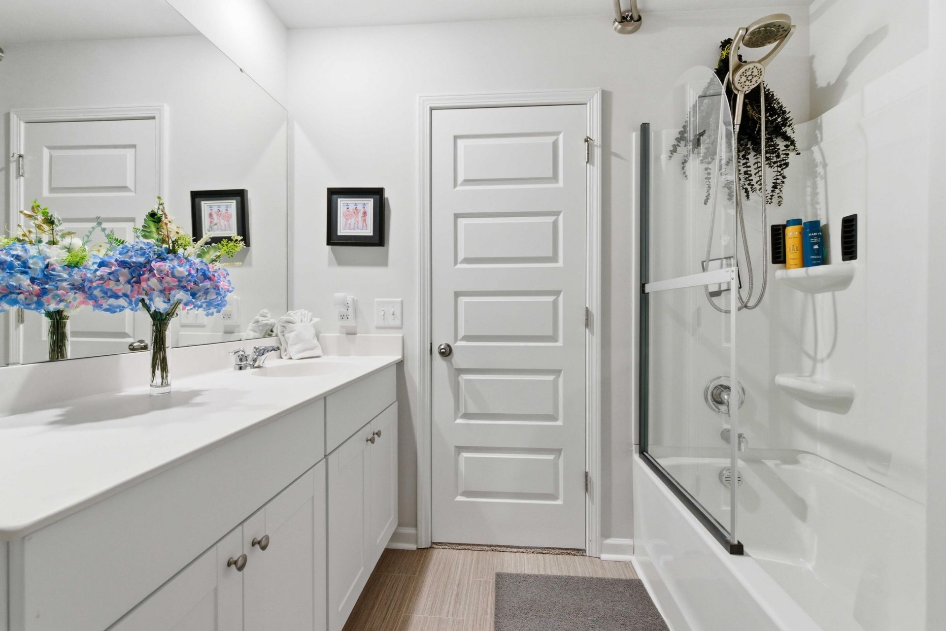 8052 Reagan Way Photo 35