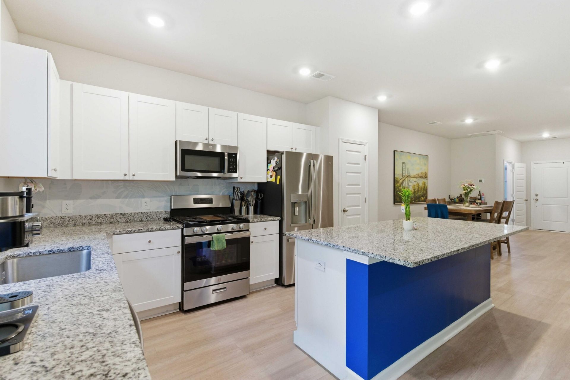 8052 Reagan Way Photo 8