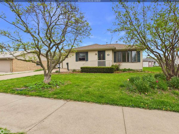 2511 Middle Road, Keokuk, IA 52632