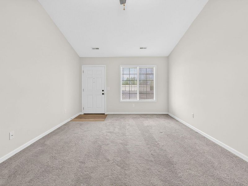 1645 Wright Street, Unit 10, Bellefontaine, OH 43311 Photo 13