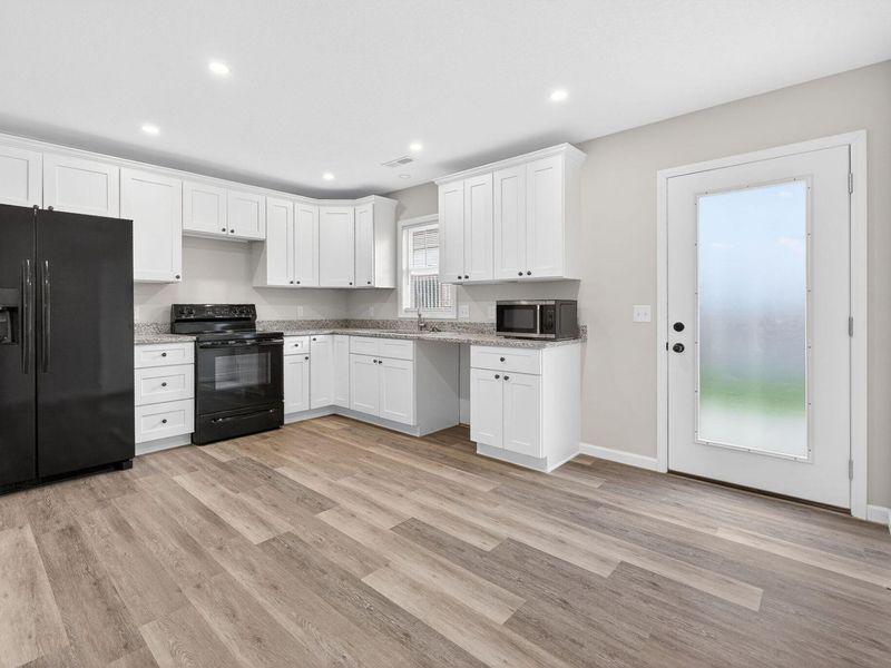 1645 Wright Street, Unit 10, Bellefontaine, OH 43311 Photo 14