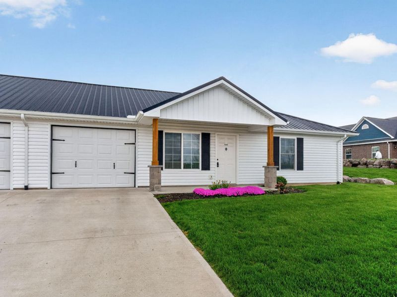 1645 Wright Street, Unit 10, Bellefontaine, OH 43311 Photo 2