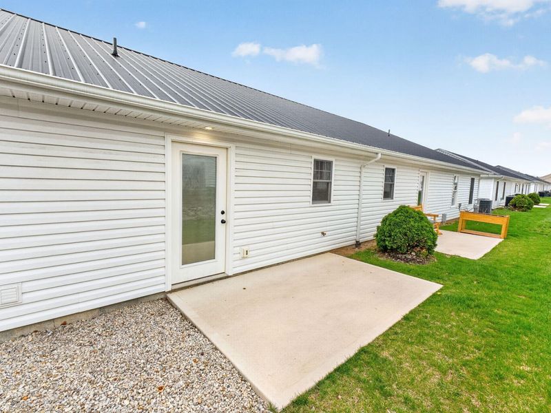 1645 Wright Street, Unit 10, Bellefontaine, OH 43311 Photo 6