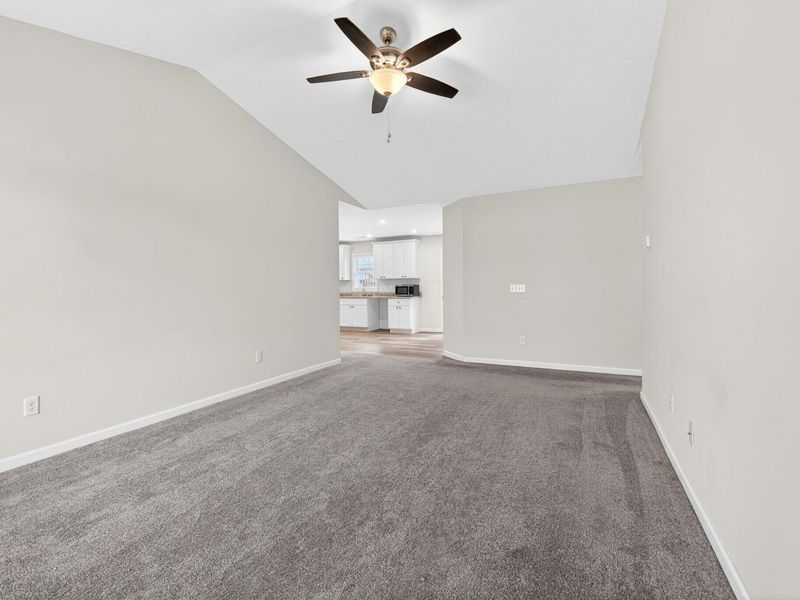 1645 Wright Street, Unit 10, Bellefontaine, OH 43311 Photo 8