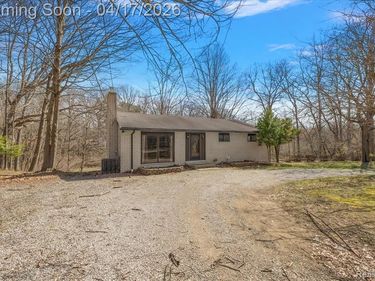 22706 Elmgrove Street, Farmington Hills, MI 48336