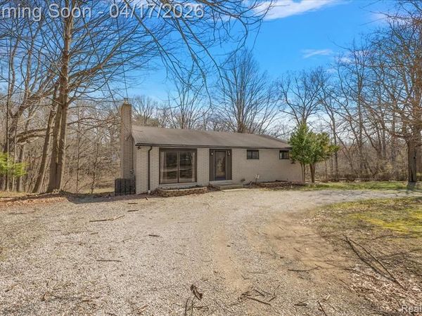 22706 Elmgrove Street, Farmington Hills, MI 48336