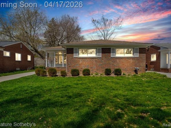 234 W La Salle Avenue, Royal Oak, MI 48073