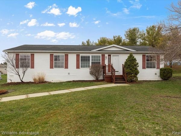 22 Ridgeway, Saline Twp, MI 48176