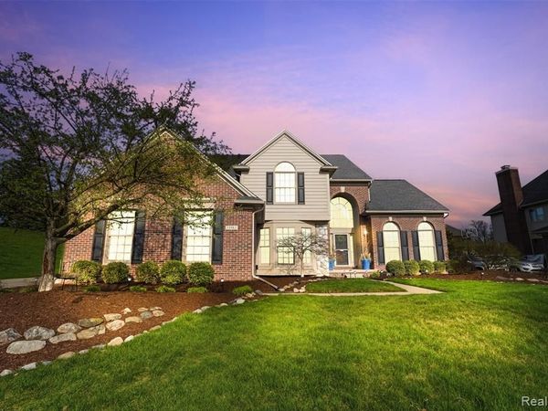 13982 Pleasant View Court, Plymouth Twp, MI 48170