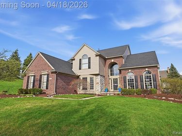 13982 Pleasant View Court, Plymouth Twp, MI 48170