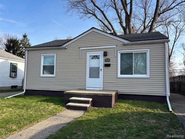 7044 Westminster Avenue, Warren, MI 48091