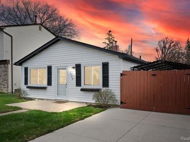 7256 Deering Street, Westland, MI 48185