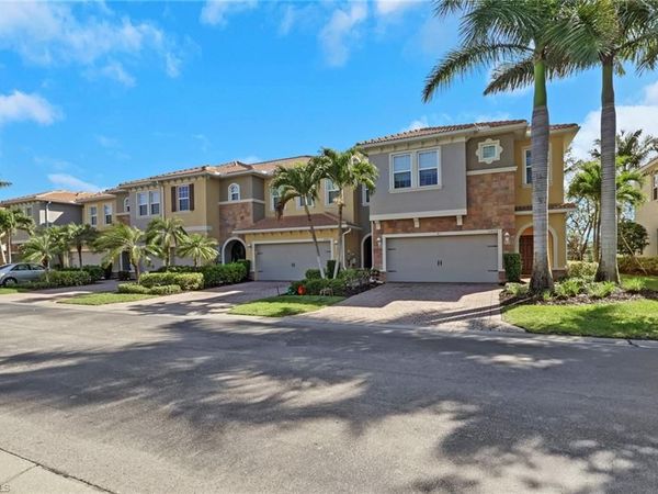 10884 Alvara WAY, BONITA SPRINGS, FL 34135