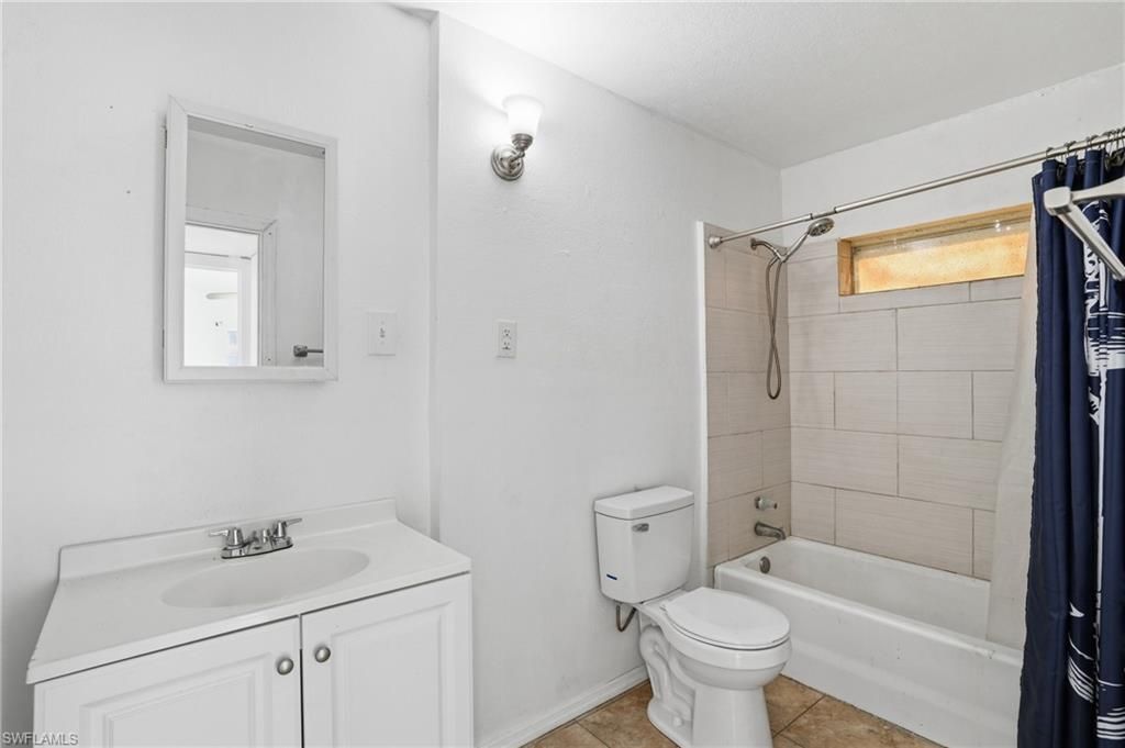 78 Victoria Dr, North Fort Myers, FL 33917 Photo