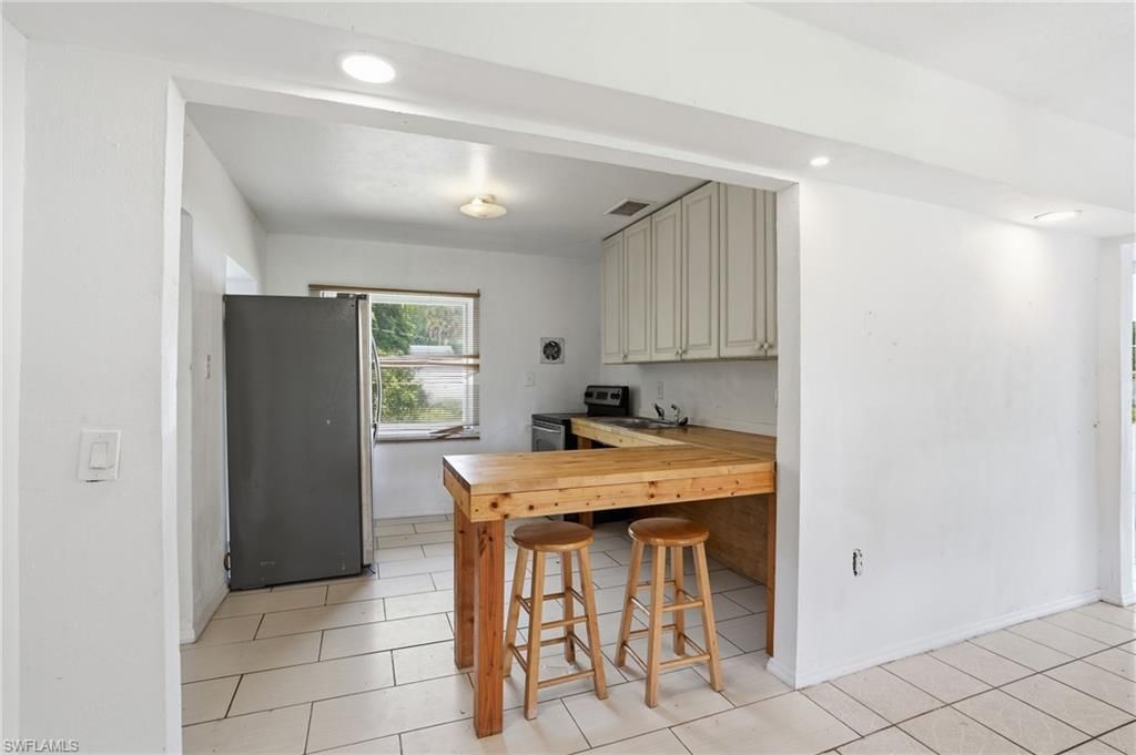 78 Victoria Dr, North Fort Myers, FL 33917 Photo
