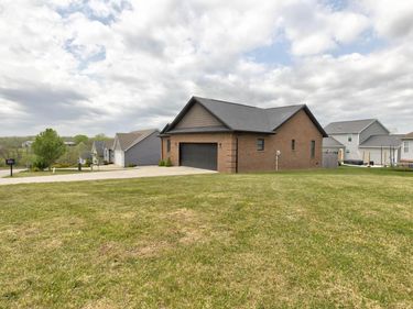 108 Oak View Drive, Mt Sterling, KY 40353