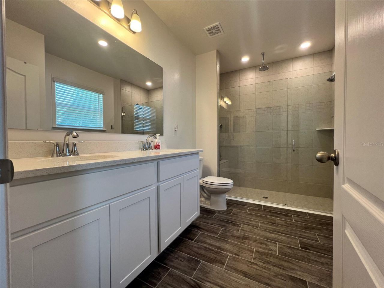 301 Jackson Loop, Deland, FL 32724 Photo