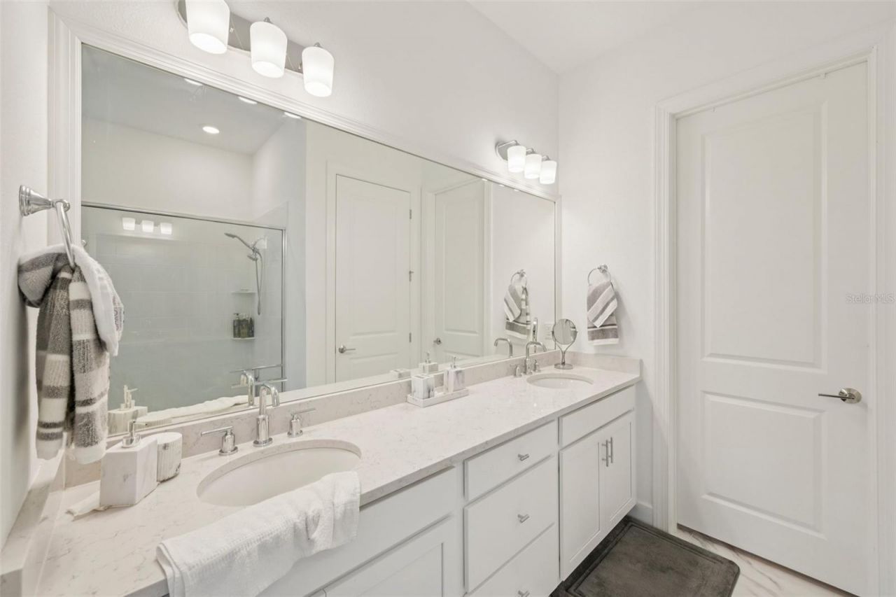 6203 Grandview Hill Court, Bradenton, FL 34203 Photo