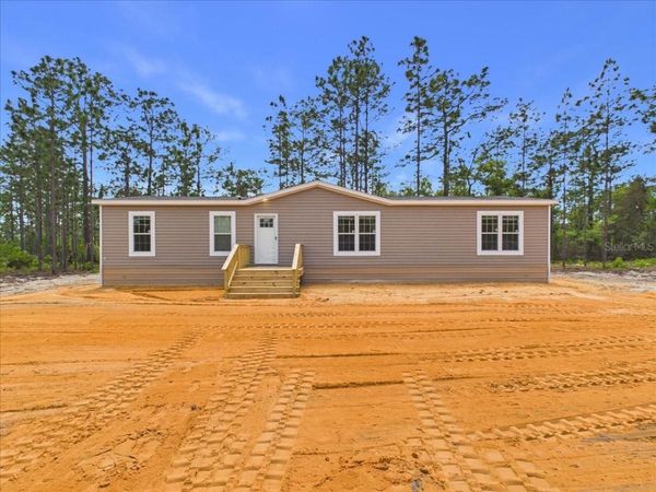 137 BEULAH DRIVE , HAWTHORNE, FL 32640