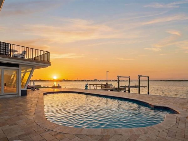 16123 6TH STREET E, REDINGTON BEACH, FL 33708