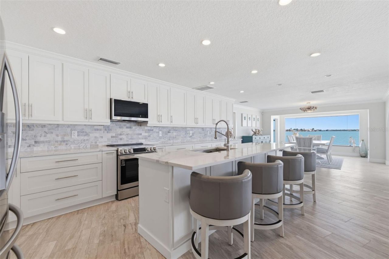 16123 6th Street E, Redington Beach, FL 33708 Photo