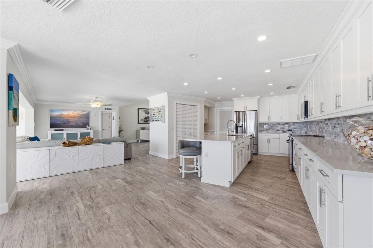 16123 6th Street E, Redington Beach, FL 33708 Photo