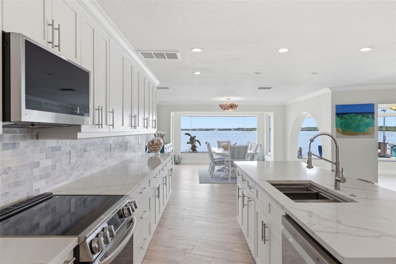 16123 6th Street E, Redington Beach, FL 33708 Photo