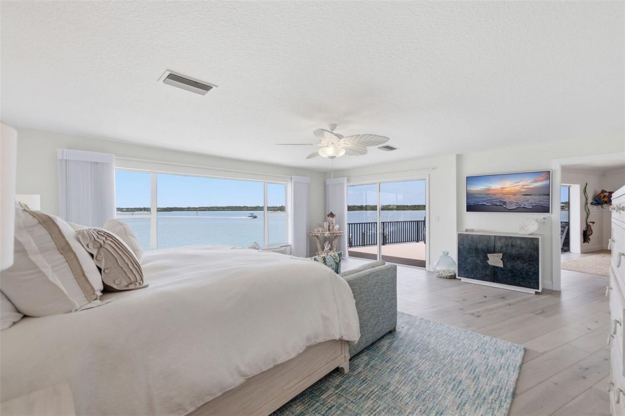 16123 6th Street E, Redington Beach, FL 33708 Photo