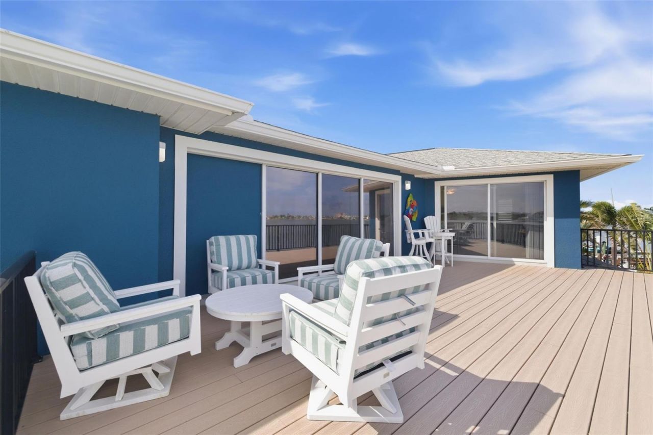 16123 6th Street E, Redington Beach, FL 33708 Photo