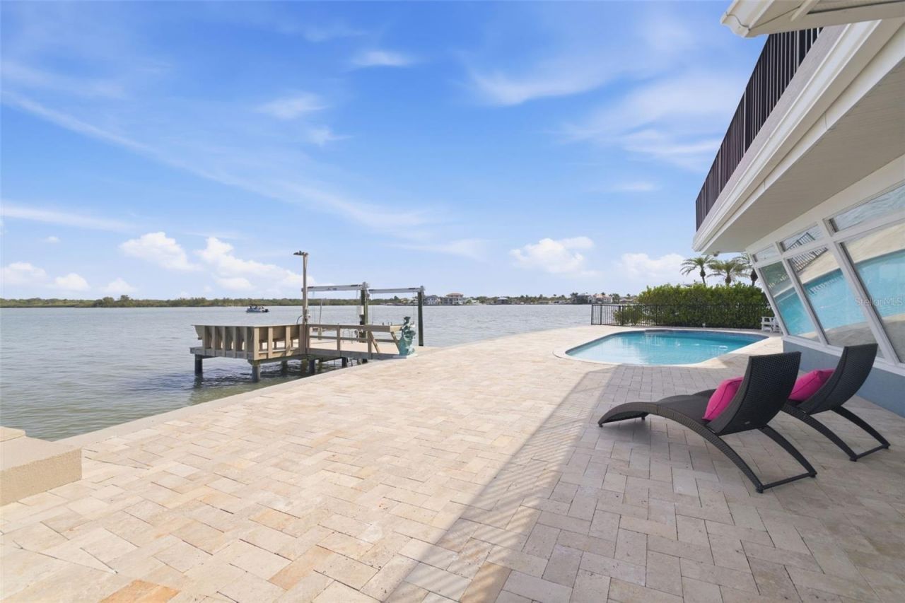 16123 6th Street E, Redington Beach, FL 33708 Photo