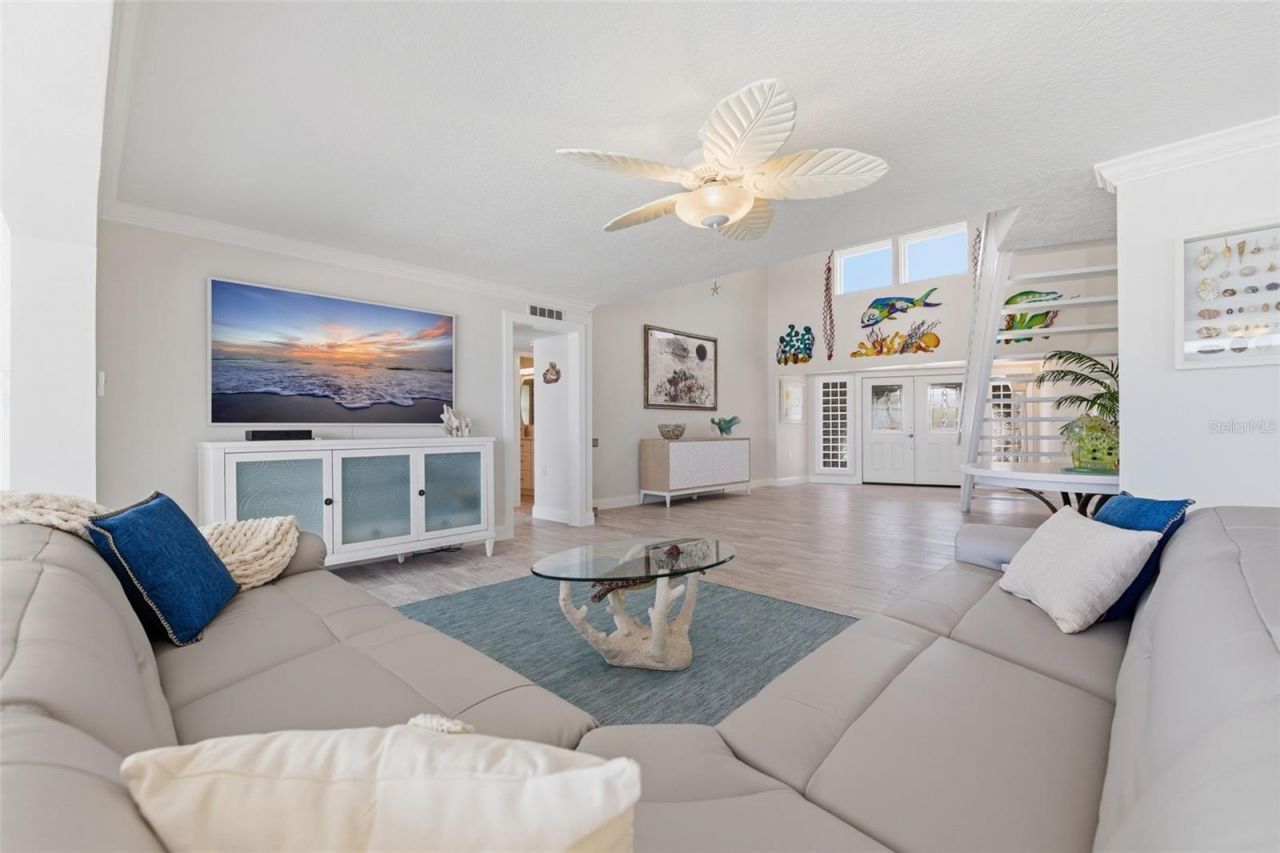 16123 6th Street E, Redington Beach, FL 33708 Photo